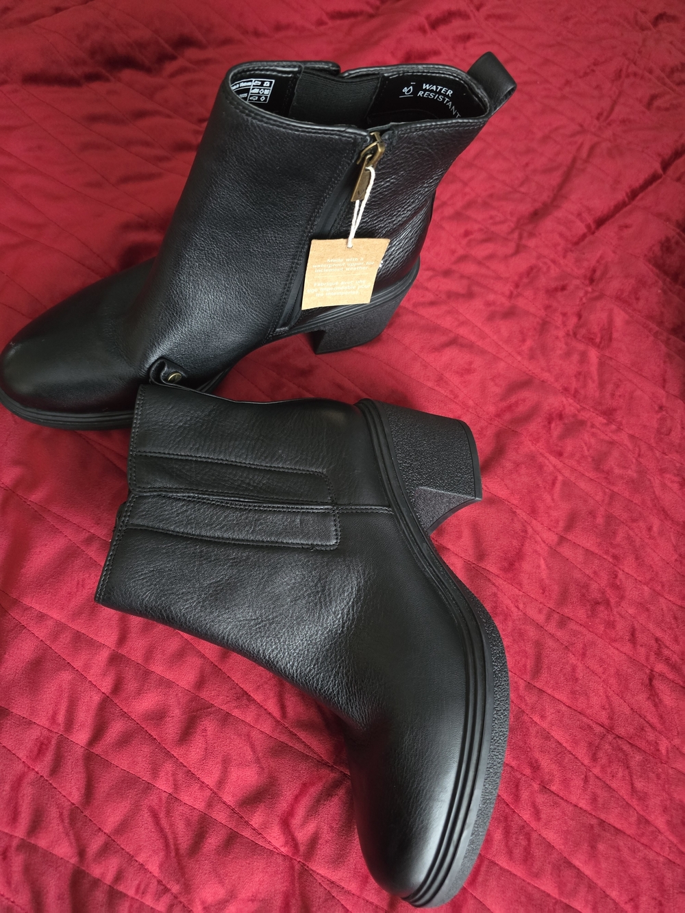 Vionic Black Leather Side-Zip Ankle Booties Size 8.5